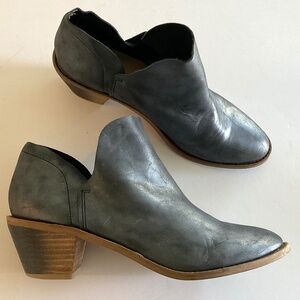 KELSI DAGGER Kenmare Ankle Booties Metallic Dark Grey Size 9